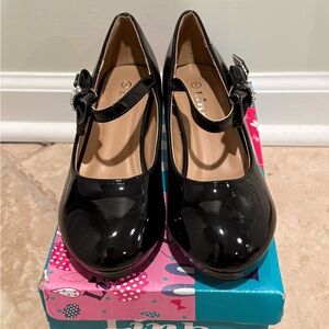 Lina Black Patent Leather Mary Jane Shoes size 1